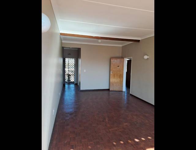 1 BEDROOM PROPERTY TO RENT IN FLORIDA LAKE